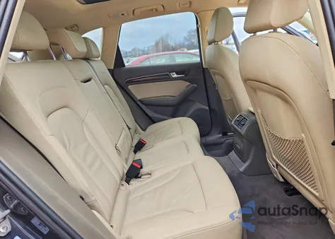 2015 Audi Q5 Premium Plus z USA, uszkodzony, nr VIN WA1LFAFP1FA019854